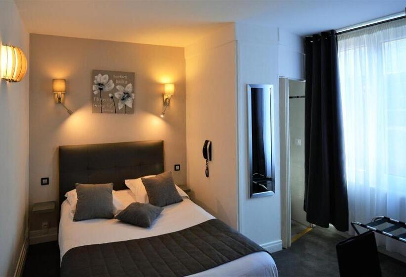 هتل Le Saint Yves