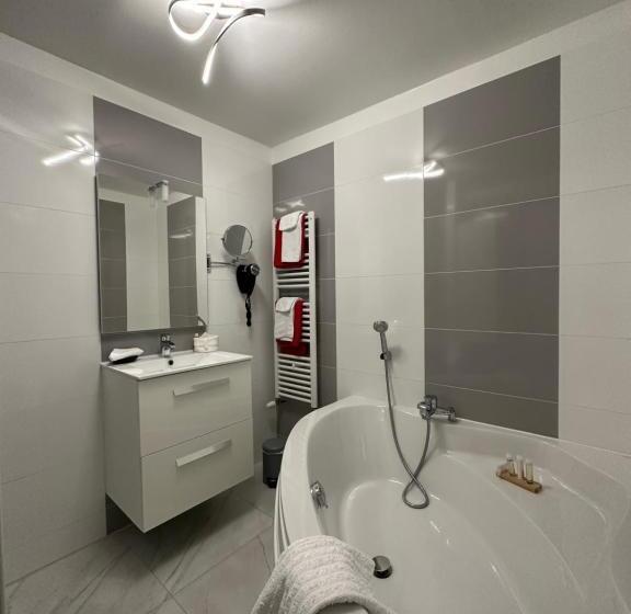 هتل Le Saint Yves