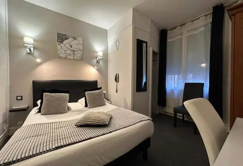 ホテル Le Saint Yves