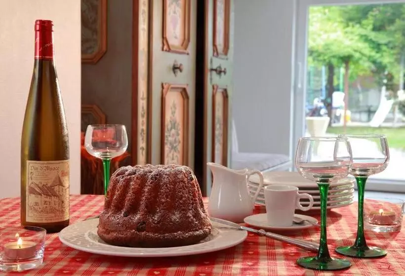 Отель Les Portes De La Vallee