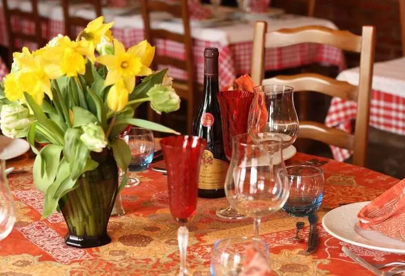 בית מלון כפרי Logis Auberge De La Fontaine