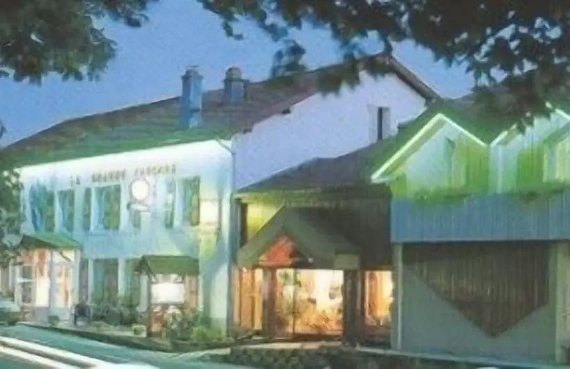 ホテル De La Grande Cascade