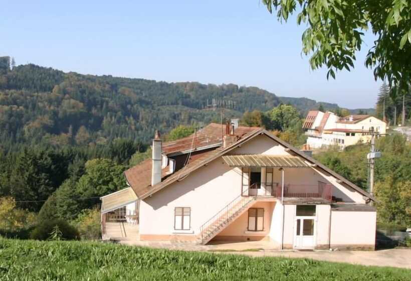 Отель De La Grande Cascade