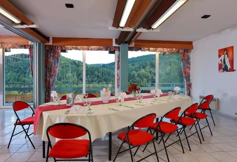 ホテル De La Grande Cascade