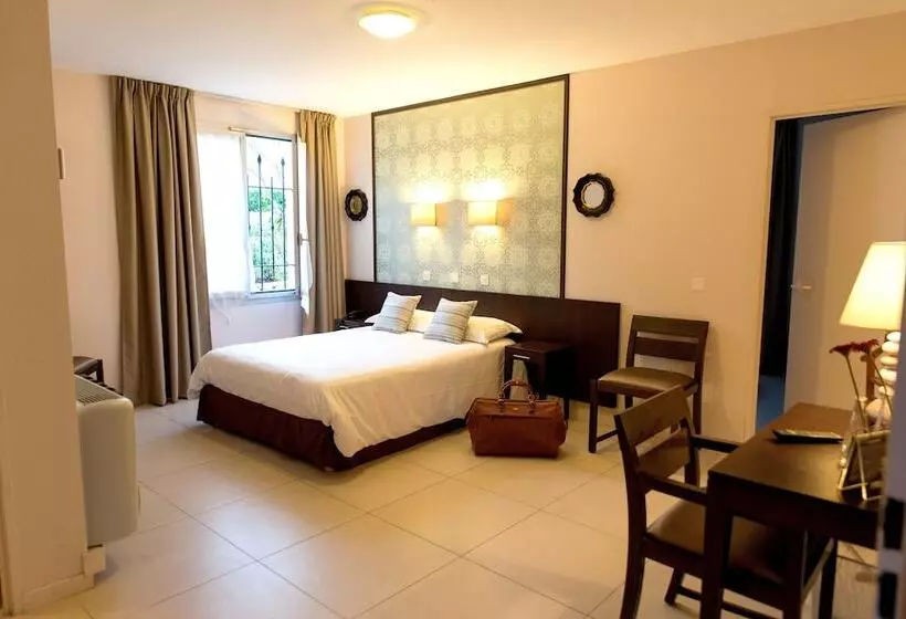 ホテル Logis Hostellerie De L Abbaye