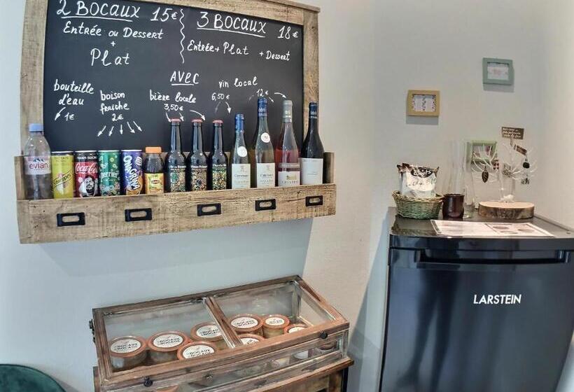 فندق Logis Hôtel Du Château