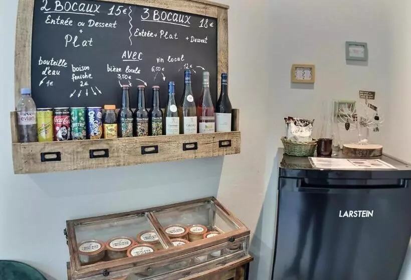 호텔 Logis Hôtel Du Château