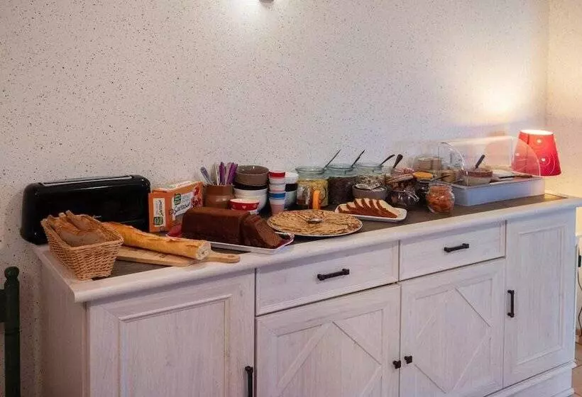 בית מלון כפרי Logis Hôtel Restaurant Auberge Les Vallées Du Perche