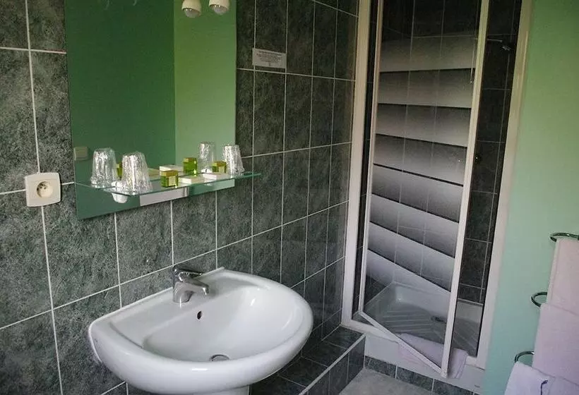 בית מלון כפרי Logis Hôtel Restaurant Auberge Les Vallées Du Perche