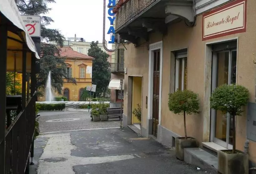 ホテル Albergo Royal