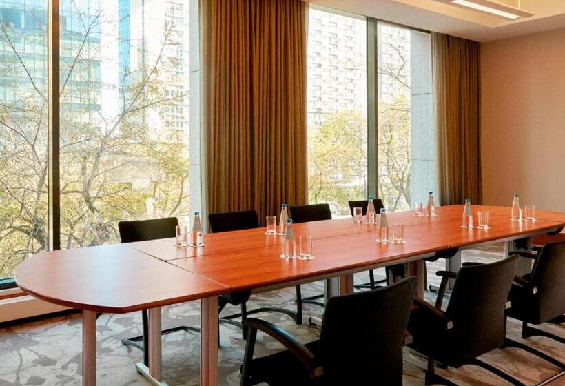 هتل The Westin Warsaw
