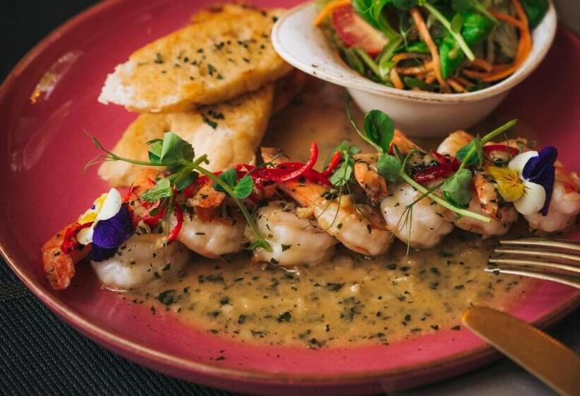 هتل The Westin Warsaw