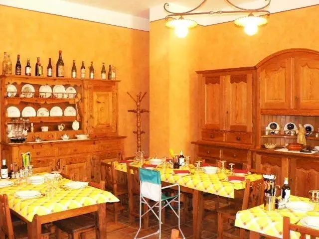 Hotelli Villa Plinia