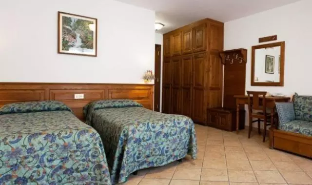 Hotelli Villa Plinia