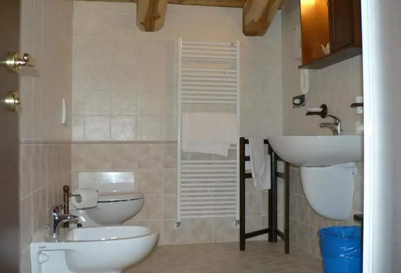 Hotelli Villa Plinia