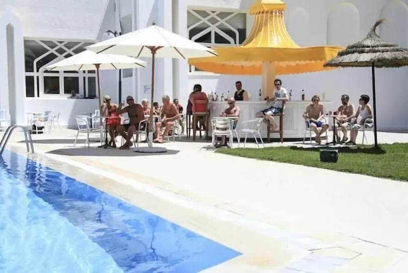 استراحتگاه Tej Marhaba