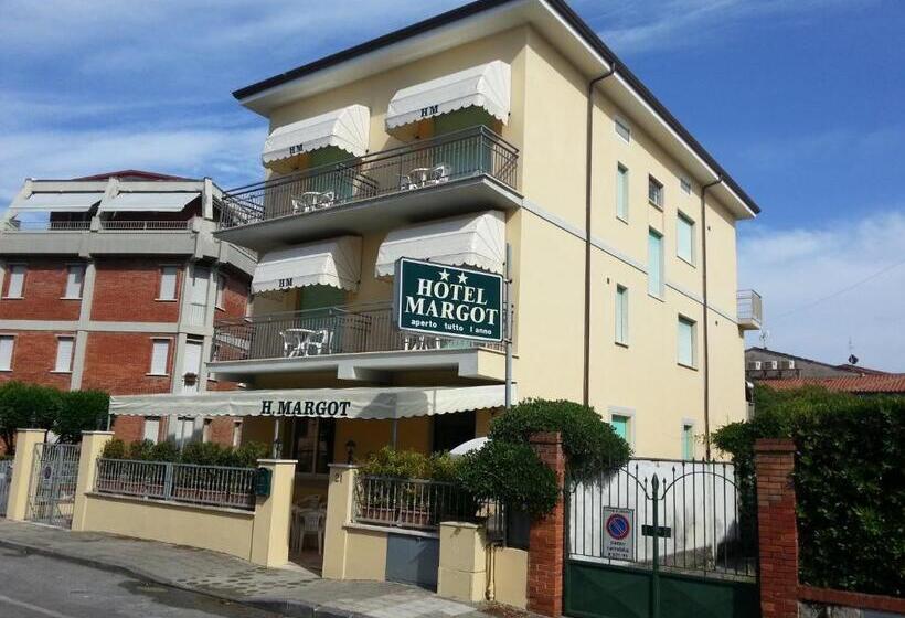 هتل Margot