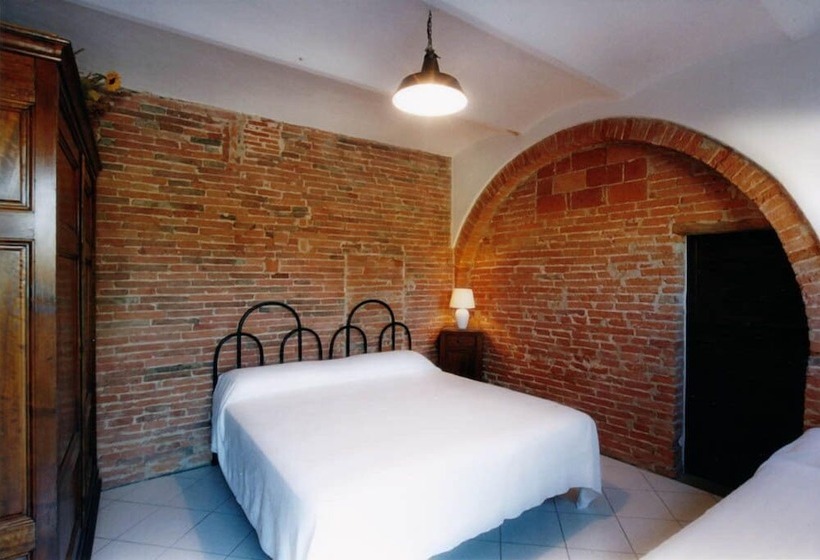 בית מלון כפרי Podere Castagno