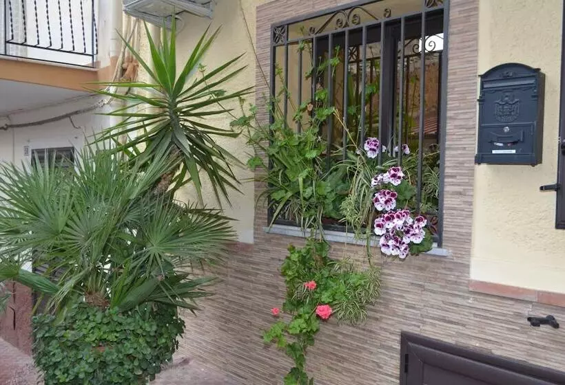 Majatalo Jolly House Bolognetta