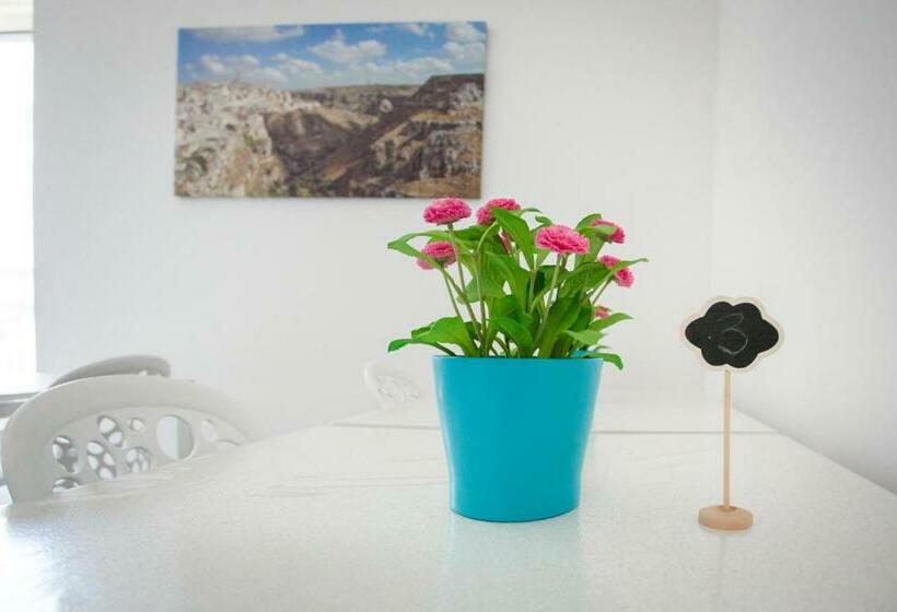 膳宿费 Rosella S Rooms