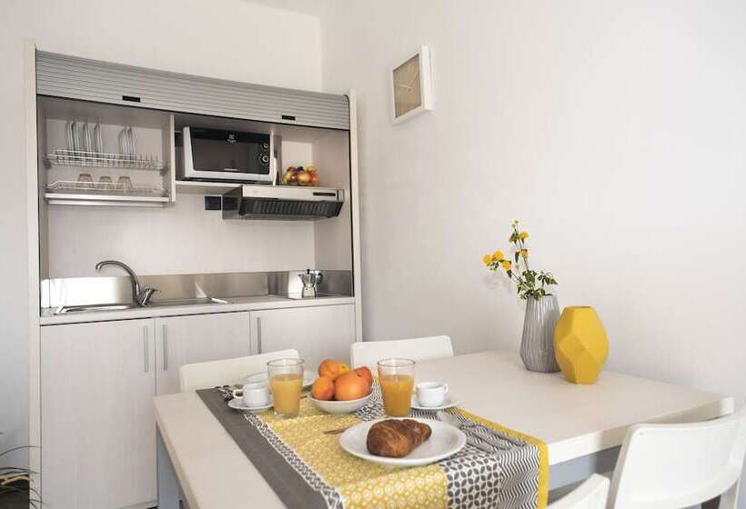 אתר נופש Rebi Village