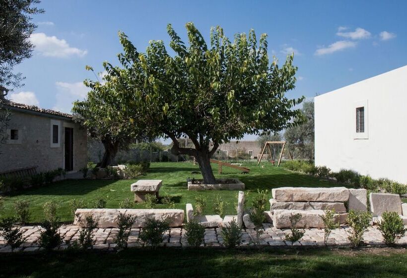 בית מלון כפרי Serravalle Relais & Country Villa