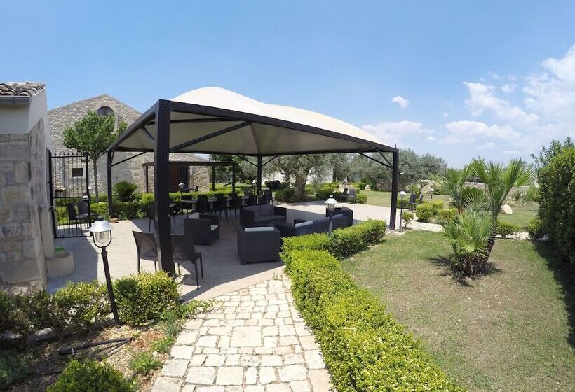 בית מלון כפרי Serravalle Relais & Country Villa