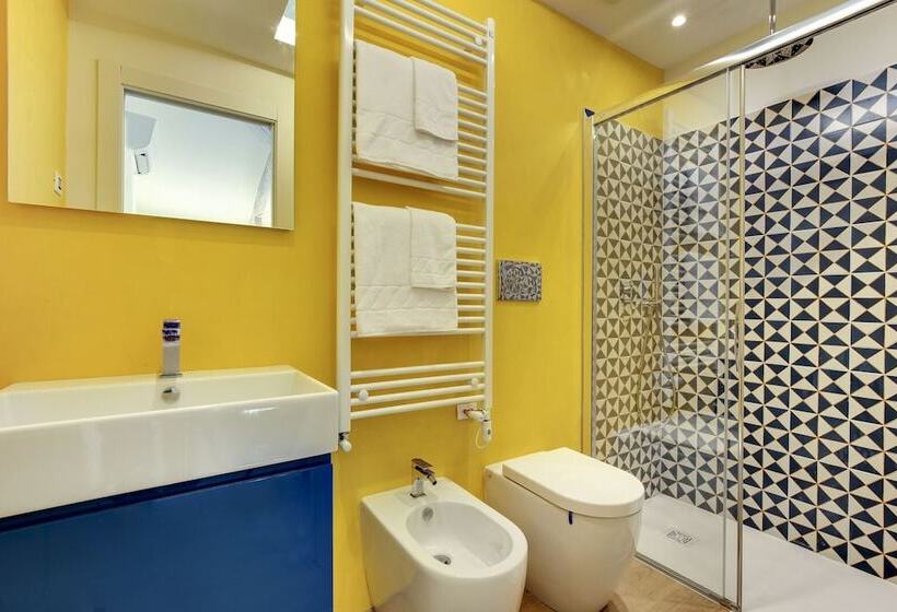 Venice Skyline View Studio Apartment M0270428215