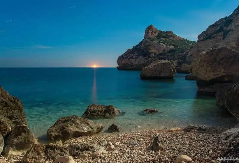 ベッドアンドブレックファースト La Perla Del Sud