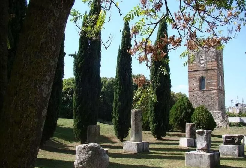 ベッドアンドブレックファースト Telesia Residence