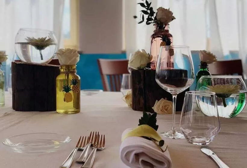 Hostelli La Pergola Resort