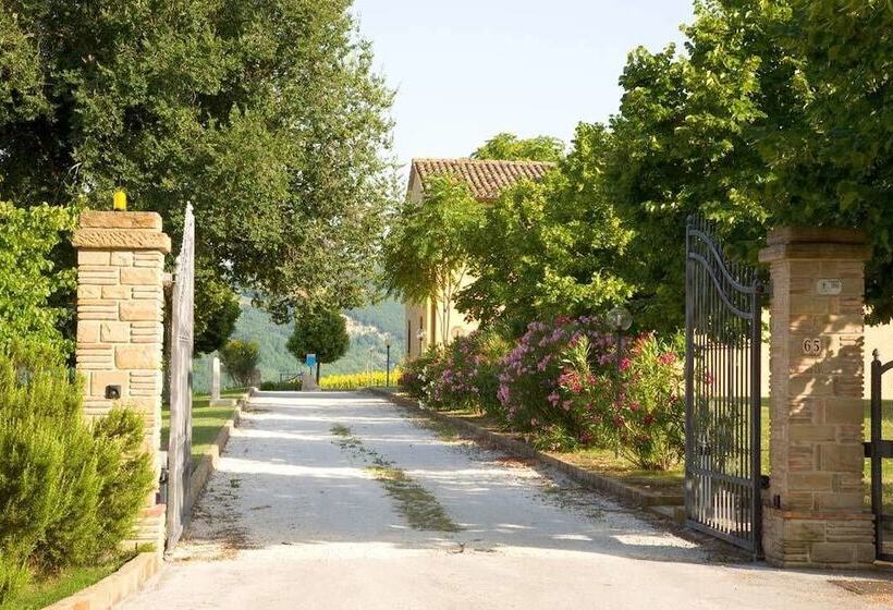 فندق ريفى Le Querce