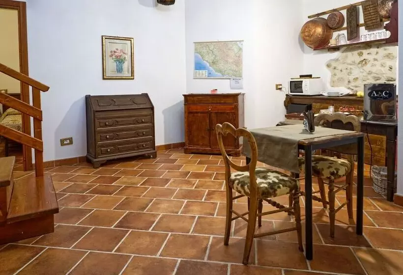 La Rupe Bed And Breakfast