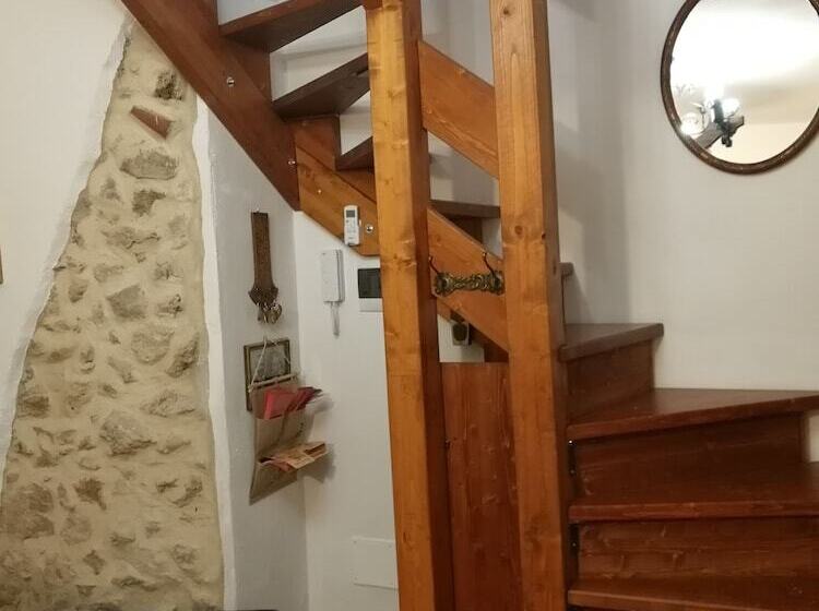 La Rupe Bed And Breakfast