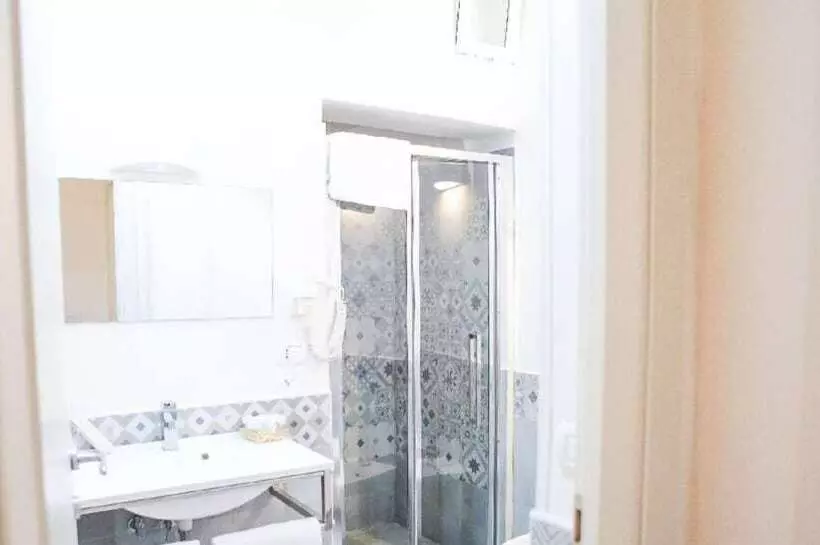 ペンション Ailanthus Holiday Suites