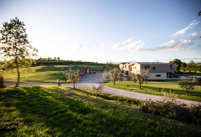 بنسيون Cobue Wine Resort & Spa