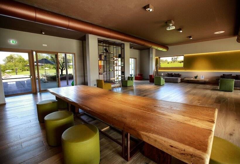 بنسيون Cobue Wine Resort & Spa