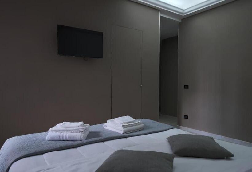 پانسیون Royalty Rooms & Spa