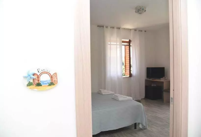 Aamiaismajoitus (B&B) La Porta Del Mare