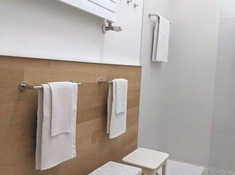 تختخواب و صبحانه Oasi La Martina