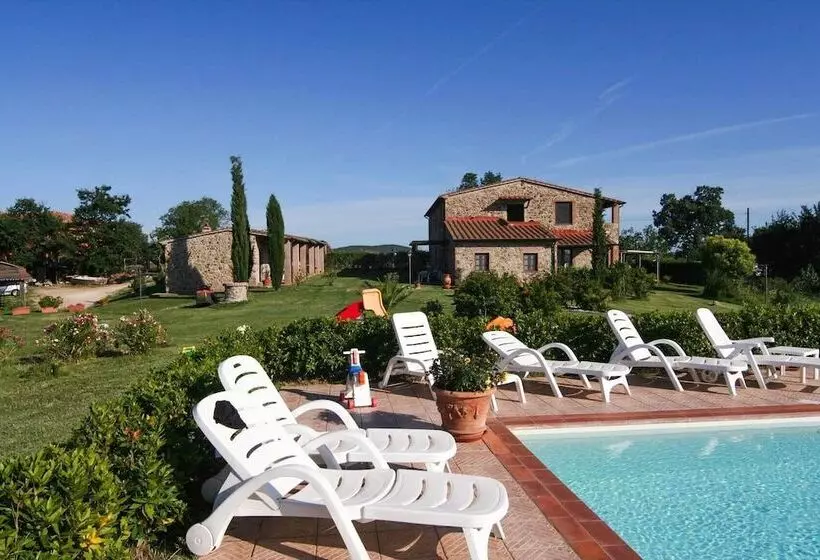 田舎風ホテル Borgo Campetroso