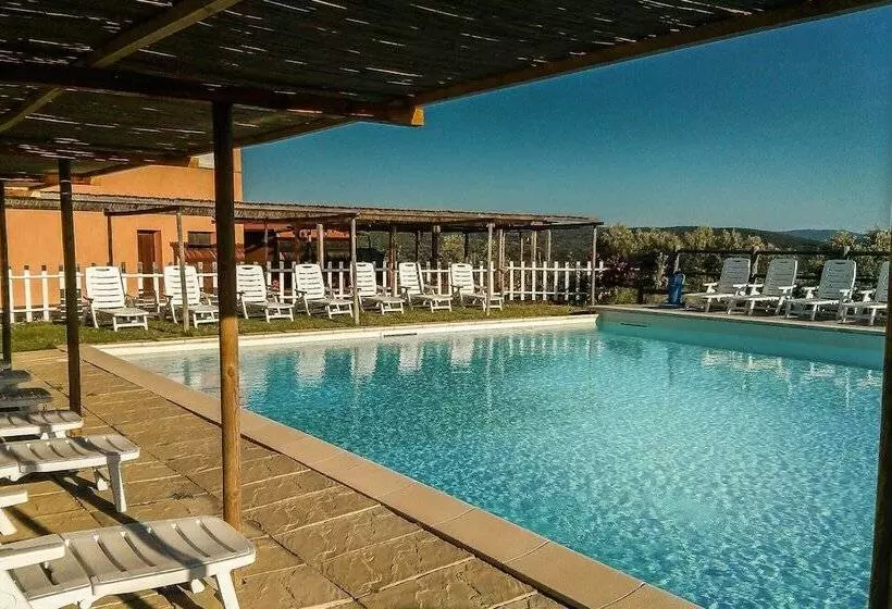 田舎風ホテル Borgo Campetroso