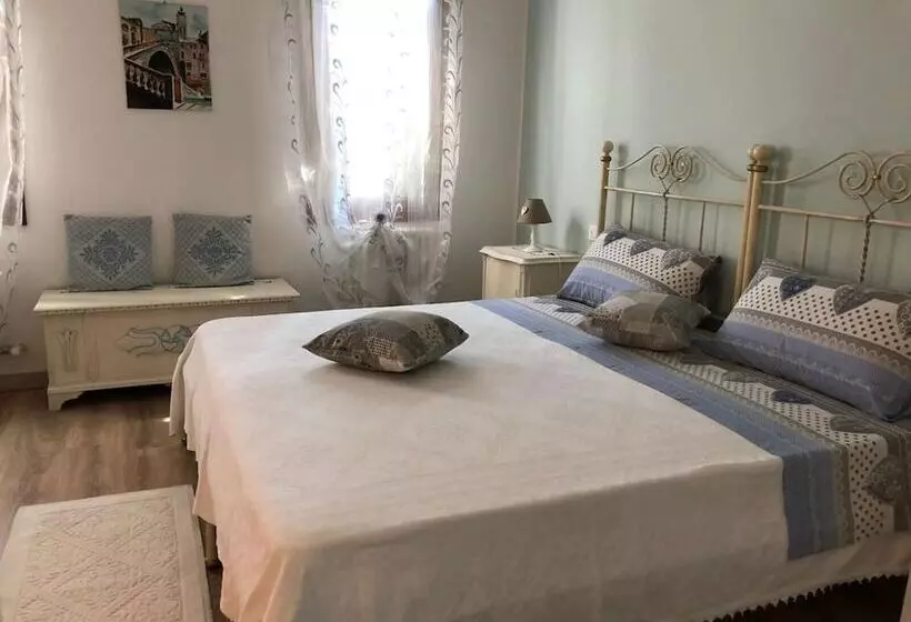 ベッドアンドブレックファースト Dimora Naviglio