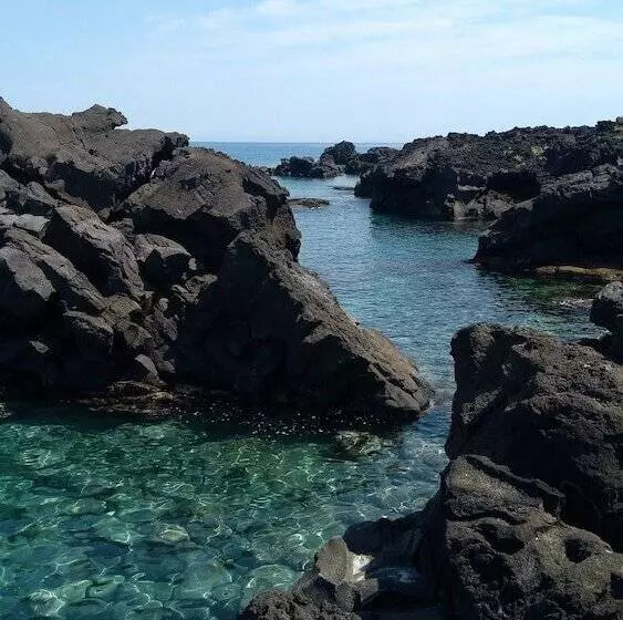 Hostelli Villa Con Giardino Vicino Al Mare