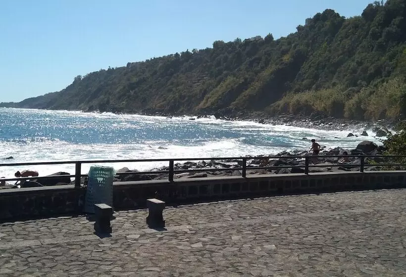 Hostelli Villa Con Giardino Vicino Al Mare