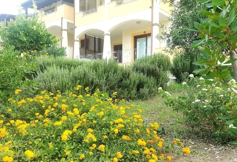 膳宿费 Flowerhouse