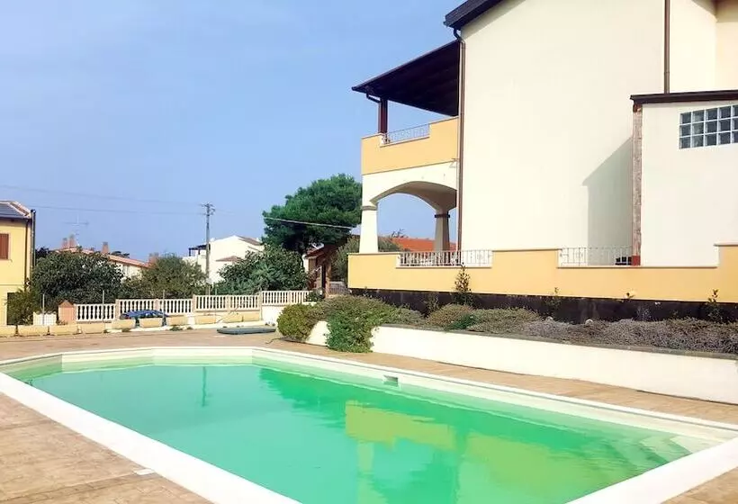 ペンション Flowerhouse