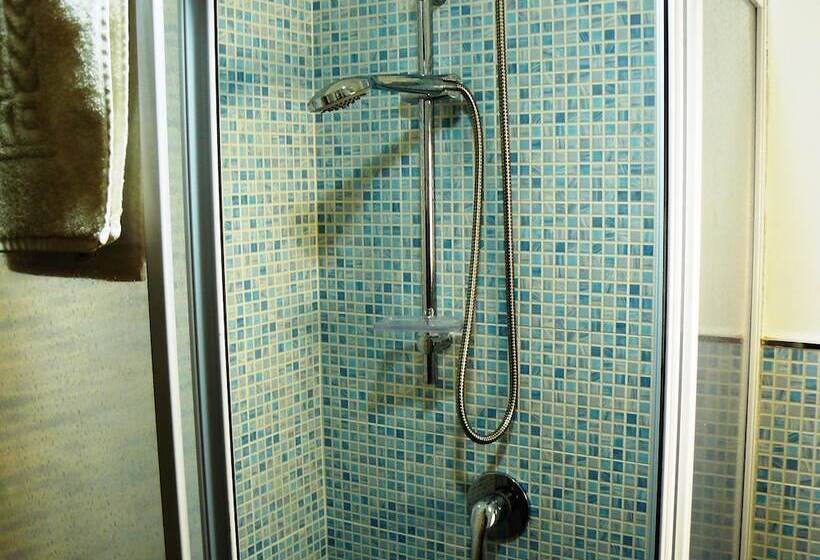 بنسيون La Viuzza