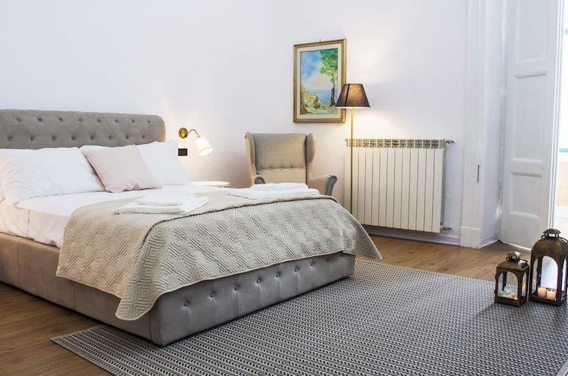 تختخواب و صبحانه I Borbone