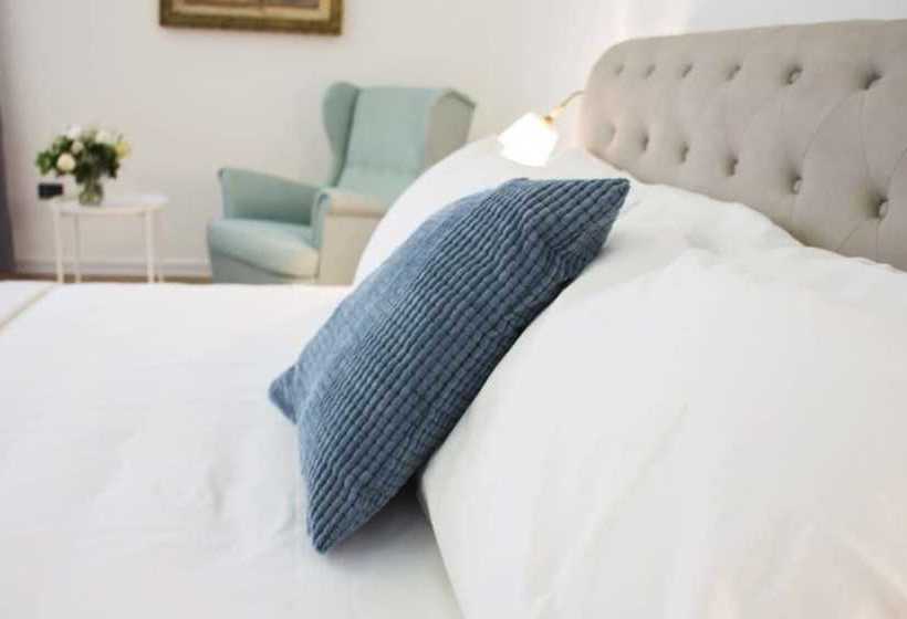 تختخواب و صبحانه I Borbone